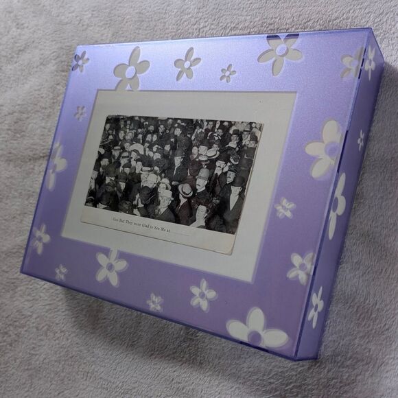 Thick Floral Border Plastic Photo Frame 8x10 Purple White Vintage Y2K - Picture 2 of 5
